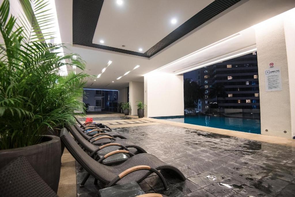 Klcc Binjai 8 Premium Soho Apartment By Sarah'S Lodge Kuala Lumpur Zewnętrze zdjęcie